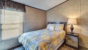 USED / Select Legacy S-1672-32B Bedroom 21708