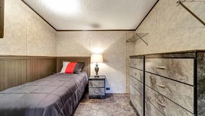USED / Select Legacy S-1672-32B Bedroom 21710