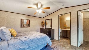 USED / Select Legacy S-1672-32B Bedroom 21707