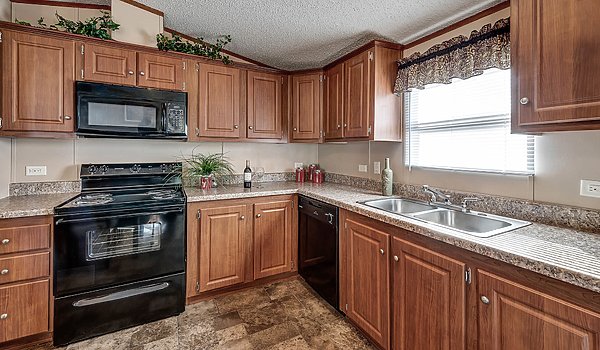 Heritage / H-1660-22A Kitchen 75682