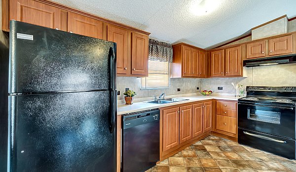 Heritage / H-1684-42A Kitchen 75382