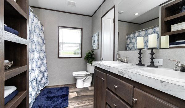 The Elite Series / The Murphy ELT32764A Bathroom 26751