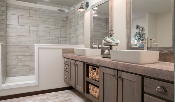 Heritage / The Adams 6428-9049 Bathroom 23623