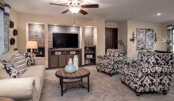 Heritage / The Adams 6428-9049 Interior 23614