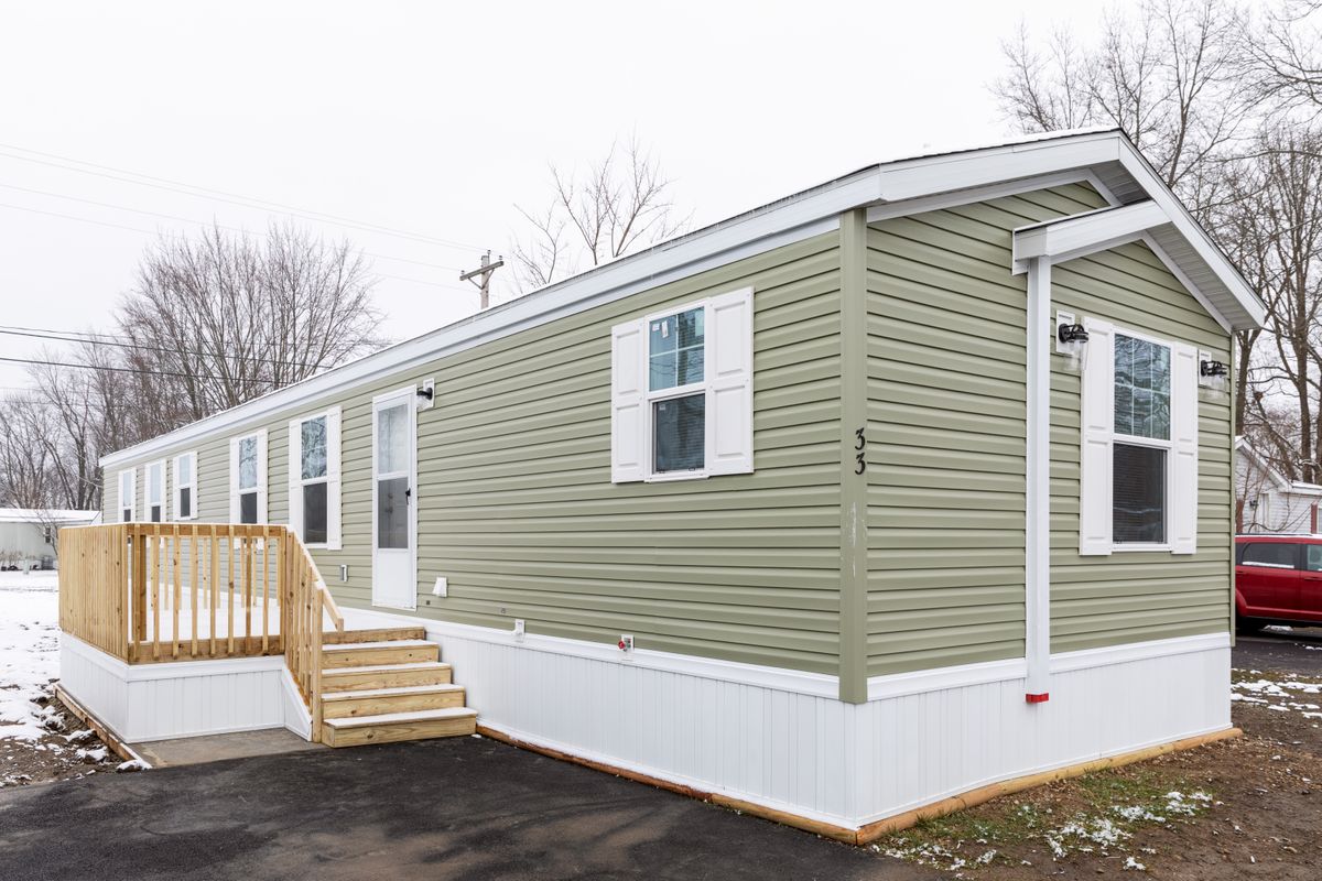 Residence SW / 7616SW011 by Clayton Homes of Troy