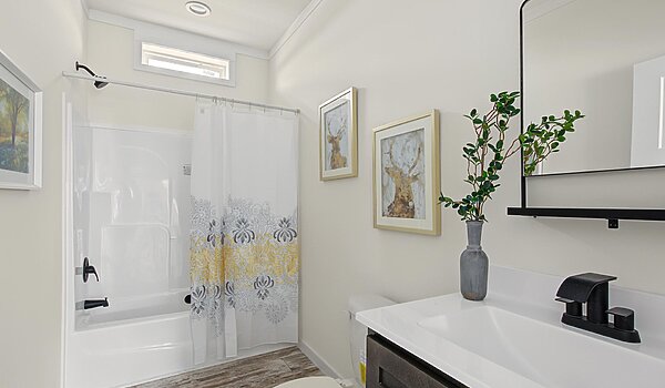 Select Series / Live Oak Bathroom 145452