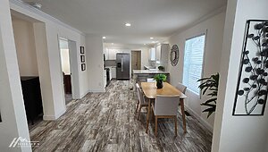 Select Series / Birch III Interior 129056