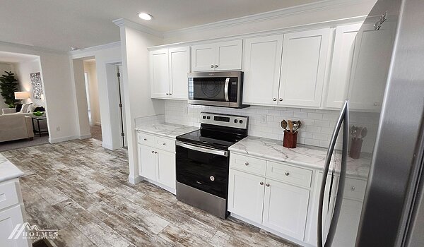 Select Series / Birch III Interior 129058