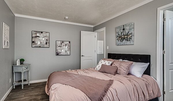 New Vision / The Tranquility NV-1002 Interior 131124