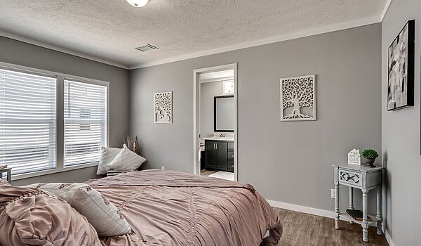 New Vision / The Tranquility NV-1002 Interior 131125