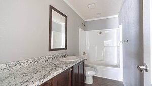 New Vision / The Suite Sara Bathroom 118287
