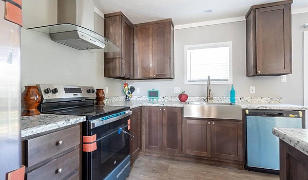 New Vision / The Suite Sara Kitchen 118276