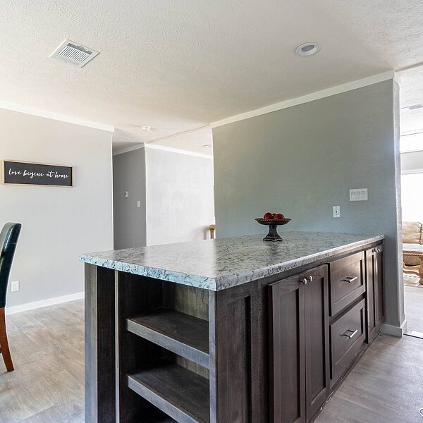 New Vision / The Suite Sara Kitchen 118278