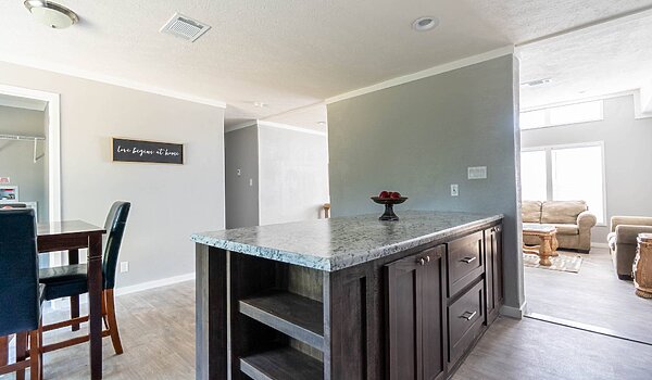 New Vision / The Suite Sara Kitchen 118278