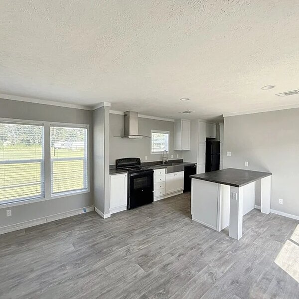 New Vision / The Kristin Interior 117021