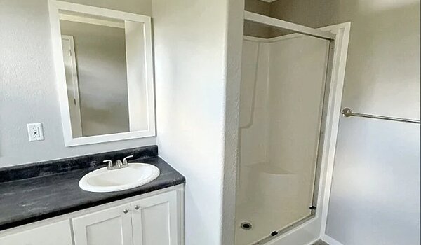 New Vision / The Kristin Interior 117024