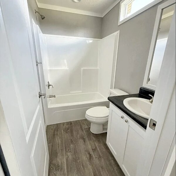 New Vision / The Kristin Interior 117026