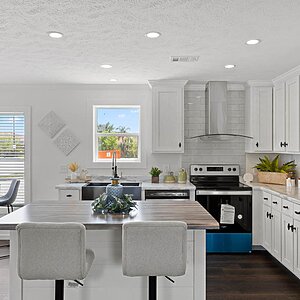 Free State / The Venice 245632A Interior 98945