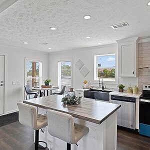 Free State / The Venice 245632A Interior 98946