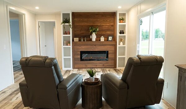 Embark Series / Big Sky EM287642B Interior 132762