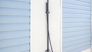 Embark Series / Trek EM164211A Exterior 132810