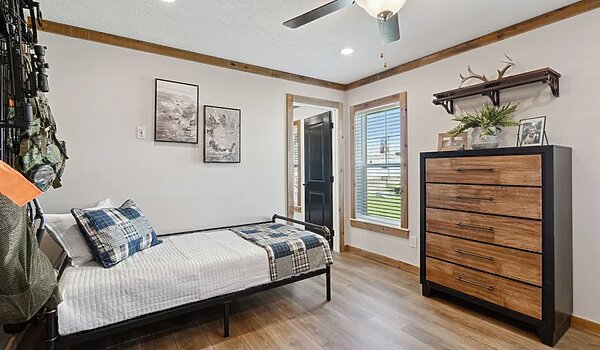 Bravo Basecamp Series / Bravo Basecamp 3 Bed BR327634A Interior 132892