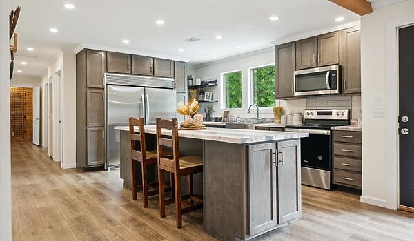Bravo Basecamp Series / Bravo Basecamp 3 Bed BR327634A Interior 132883