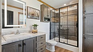 Bravo Basecamp Series / Bravo Basecamp 4 Bed BR327642N Interior 132917