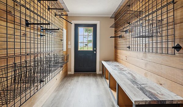 Bravo Basecamp Series / Bunkhouse XL BR327684A Interior 132959