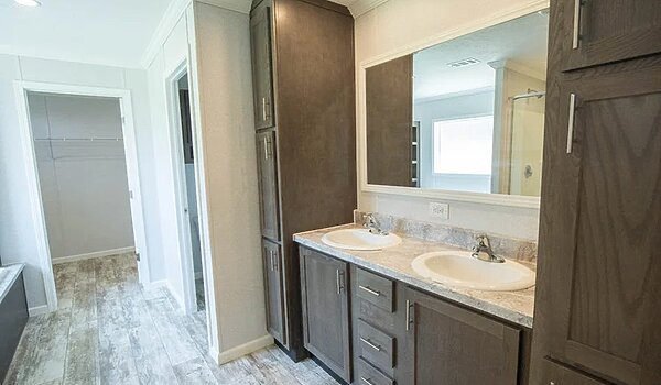 Bravo Series / Juno 326642C Interior 133003