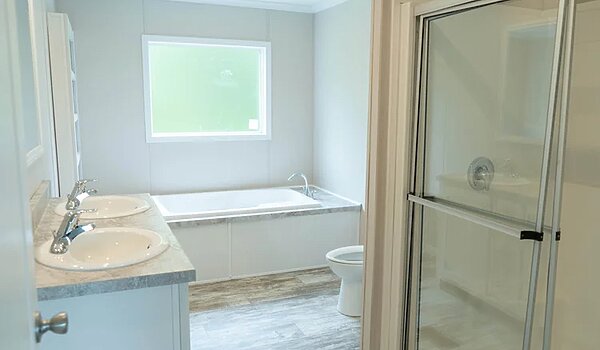Bravo Series / Luna 32563D Interior 133023