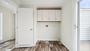 Bravo Series / Nexus BR456643A Interior 133062