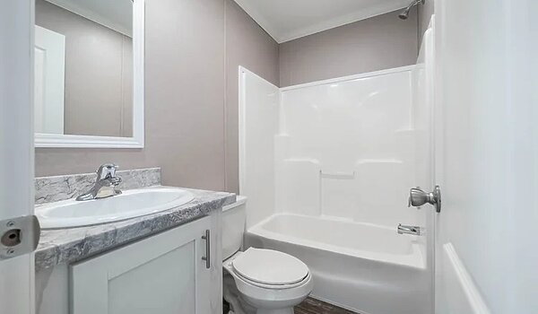 Bravo Series / Pip BR167632X Interior 133082