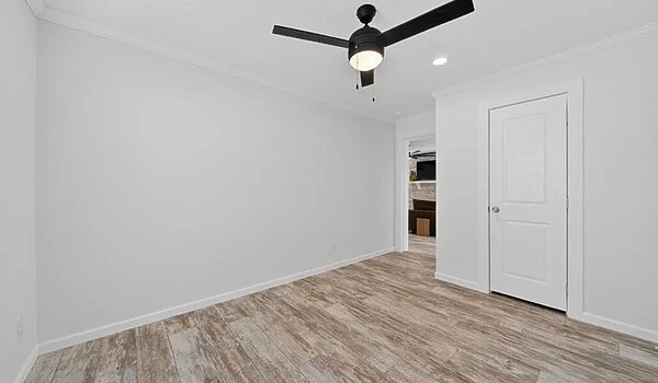 Bravo Series / Rory 327243B Interior 133093