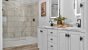 Bravo Series / Rory 327243B Interior 133094