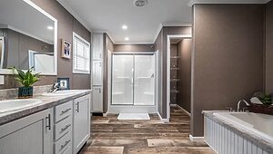 Bravo Series / Ruby BR327642D Interior 133105