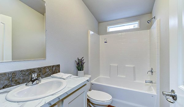 Ramada Value / 7953CTB Bathroom 37310