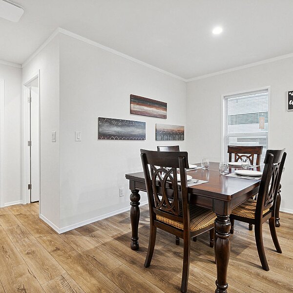 Millcreek Series / 4400 Interior 131193