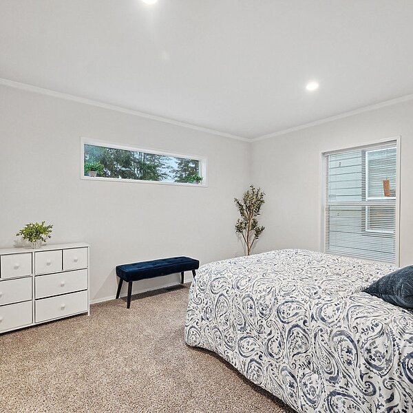 Millcreek Series / 4400 Interior 131195