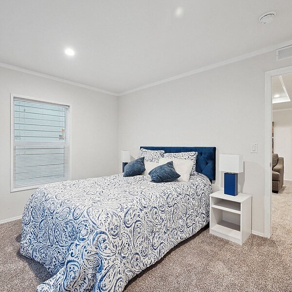 Millcreek Series / 4400 Interior 131196