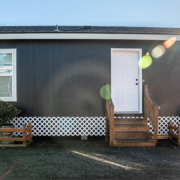 Ridgewood Series / J882 Exterior 107785
