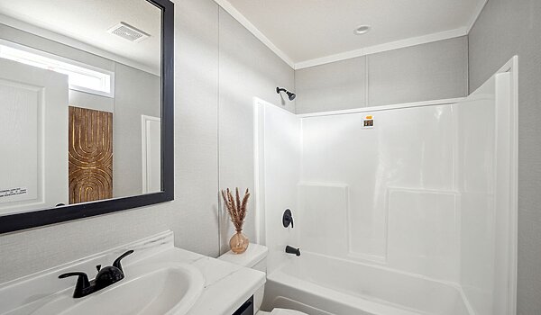 Palmetto / The Tulane 1676H32011 Bathroom 116848