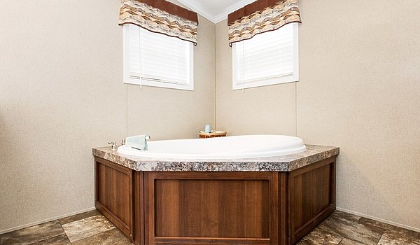 Olympian / The Zeus Bathroom 32314