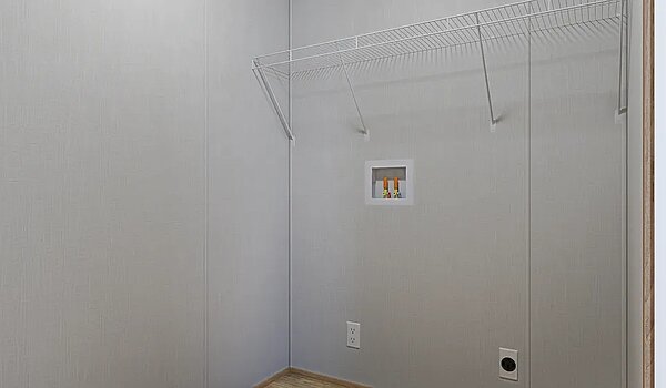 Horizon / Ember 22HZI16602AH Interior 122347