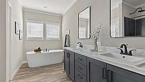 Epic Adventure / The Everest 76CEA32764AH Bathroom 87617