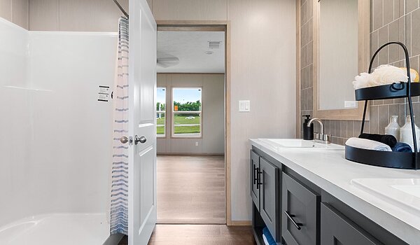 Epic Adventure / The Fiji 76CEA28603AH Bathroom 143066