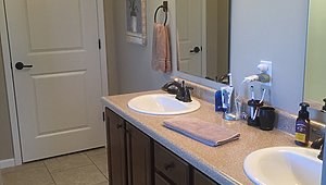 Two Story / Mountainview Bathroom 80339