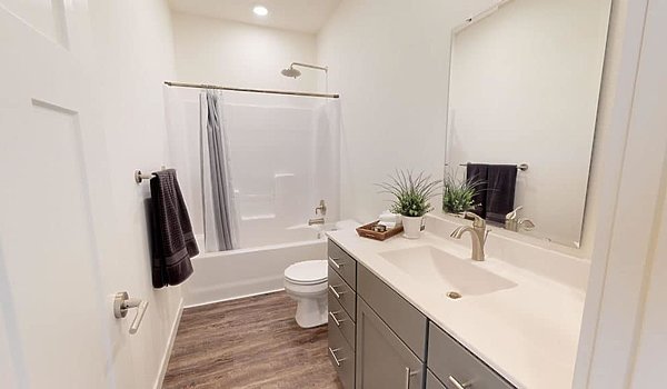 Platinum / The Addison Bathroom 71232