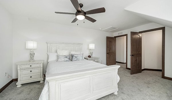 Platinum / Blue River Bedroom 89216