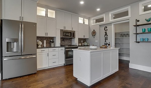 Platinum / Gray Stone Kitchen 71397